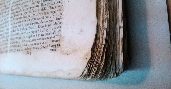 RESTAURACIÓN DE LIBRO ANTIGUO