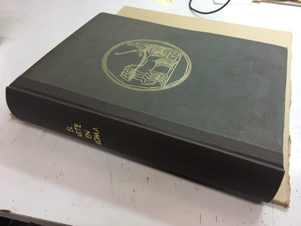 RESTAURACIÓN DE LIBRO ANTIGUO CON TÍTULO DORADO