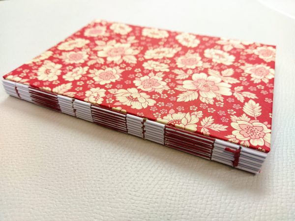 LIBRETA CON COSIDO VISTO